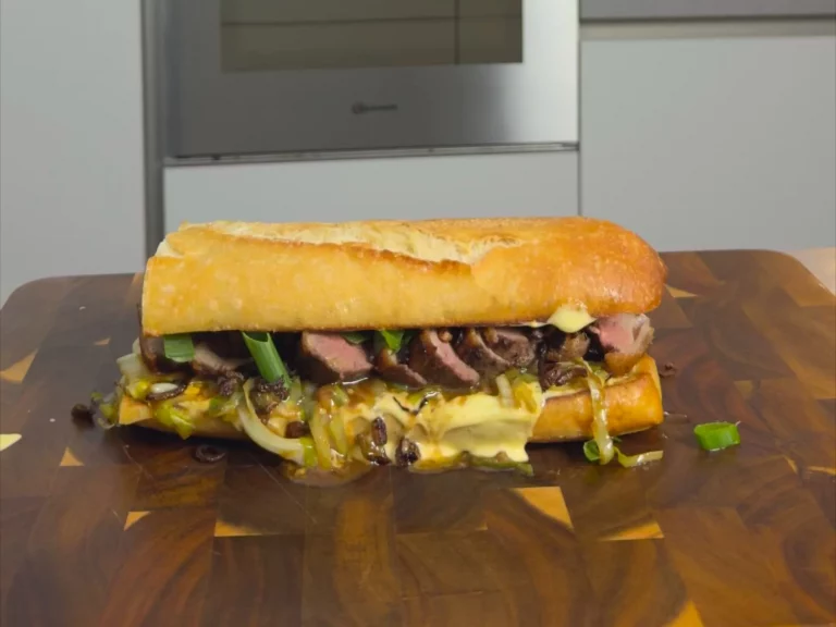 Entenbrust Sandwich mit Orangenaioli und Spitzkohl