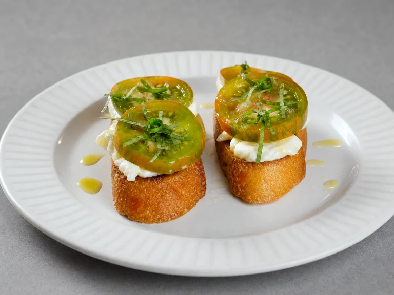 Tomate Mozzarella Brot